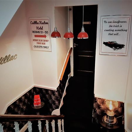 Cadillac Kustomz Hotel - Breakfast Available รอธเซย์ ภายนอก รูปภาพ