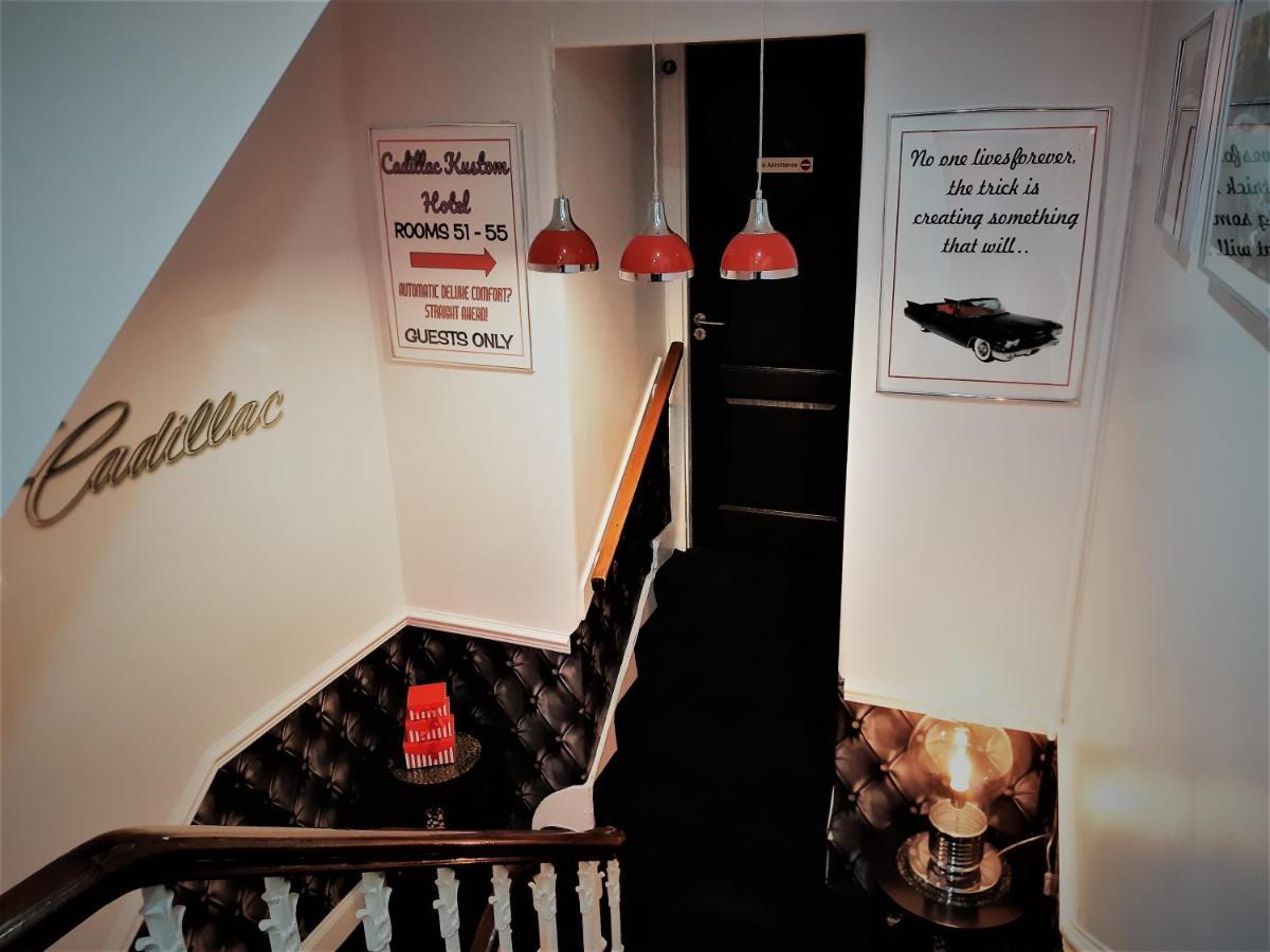 Cadillac Kustomz Hotel - Breakfast Available รอธเซย์ ภายนอก รูปภาพ
